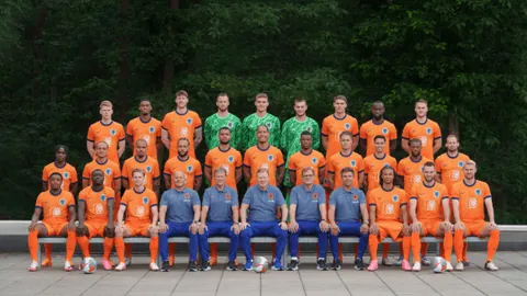 纽卡斯尔2-0击败阿森纳，怀特自摆乌龙，富安健洋伤退第37轮英超战报